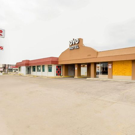 Oyo Hotel San Antonio Lackland Afb Seaworld Hwy 90 W Ngoại thất bức ảnh