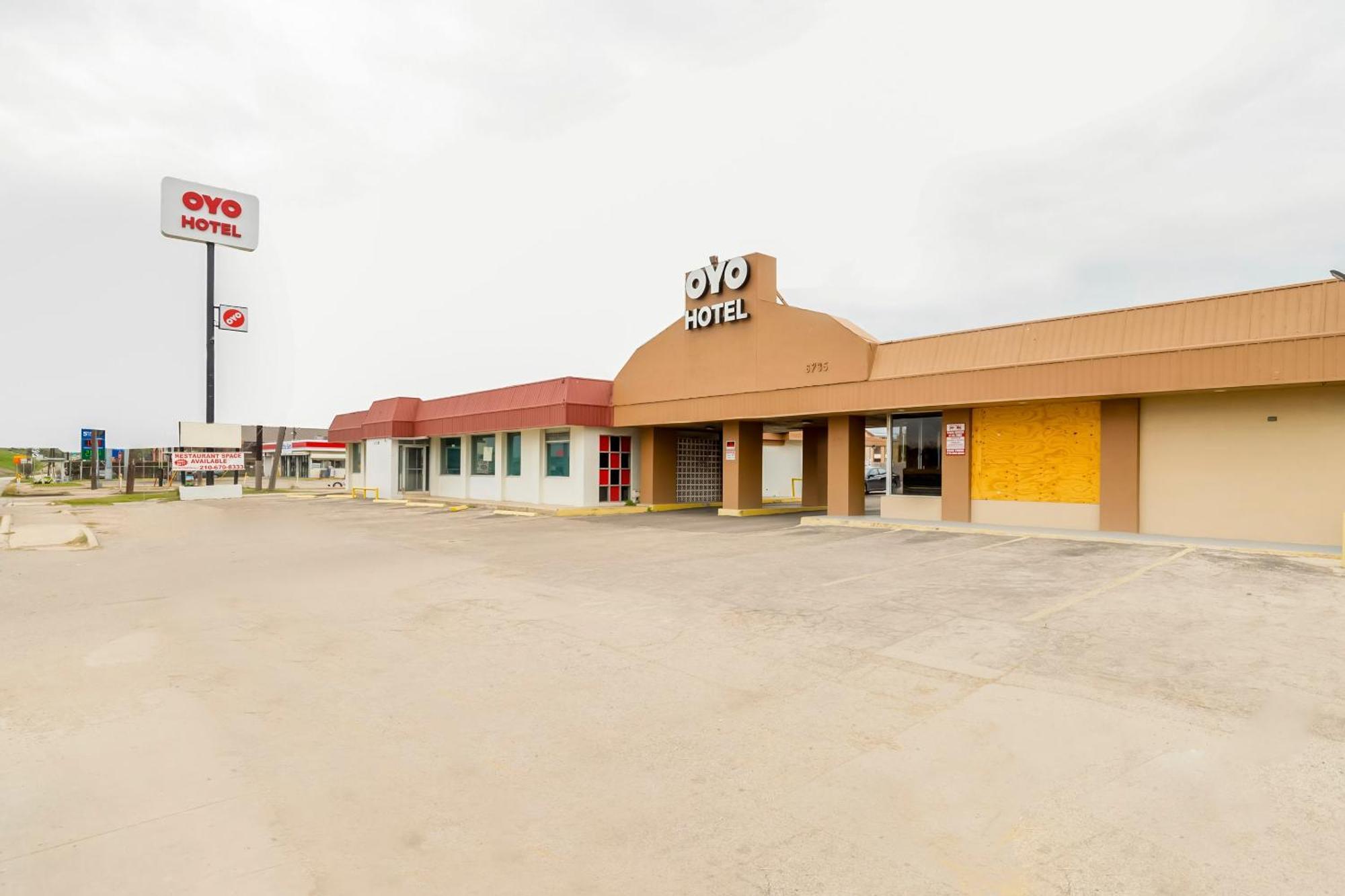 Oyo Hotel San Antonio Lackland Afb Seaworld Hwy 90 W Ngoại thất bức ảnh
