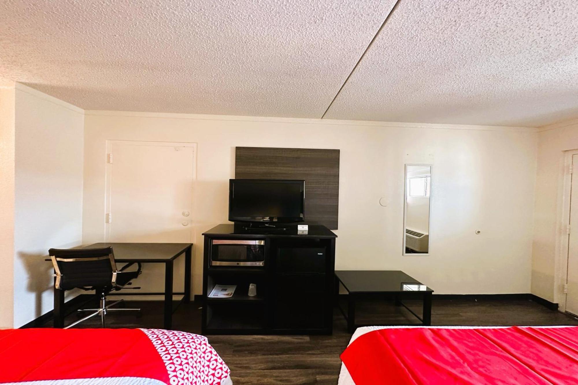 Oyo Hotel San Antonio Lackland Afb Seaworld Hwy 90 W Ngoại thất bức ảnh