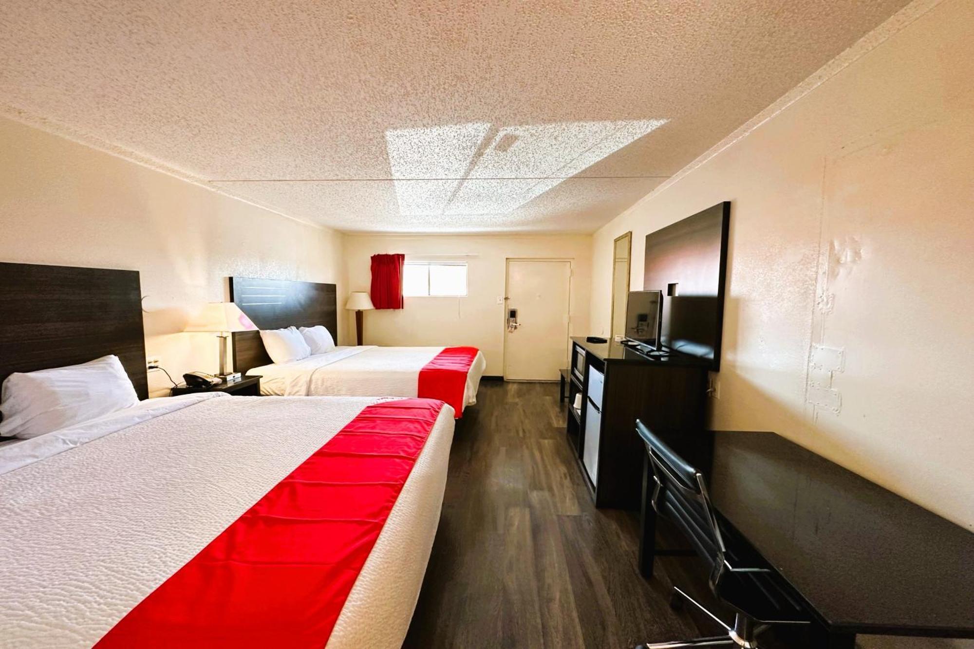 Oyo Hotel San Antonio Lackland Afb Seaworld Hwy 90 W Ngoại thất bức ảnh
