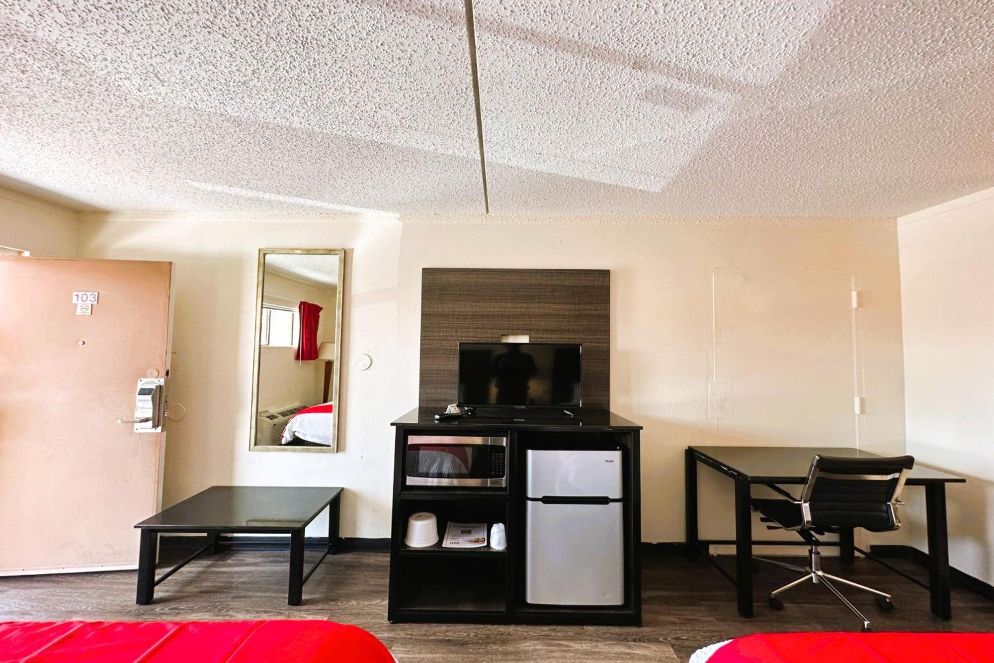 Oyo Hotel San Antonio Lackland Afb Seaworld Hwy 90 W Ngoại thất bức ảnh
